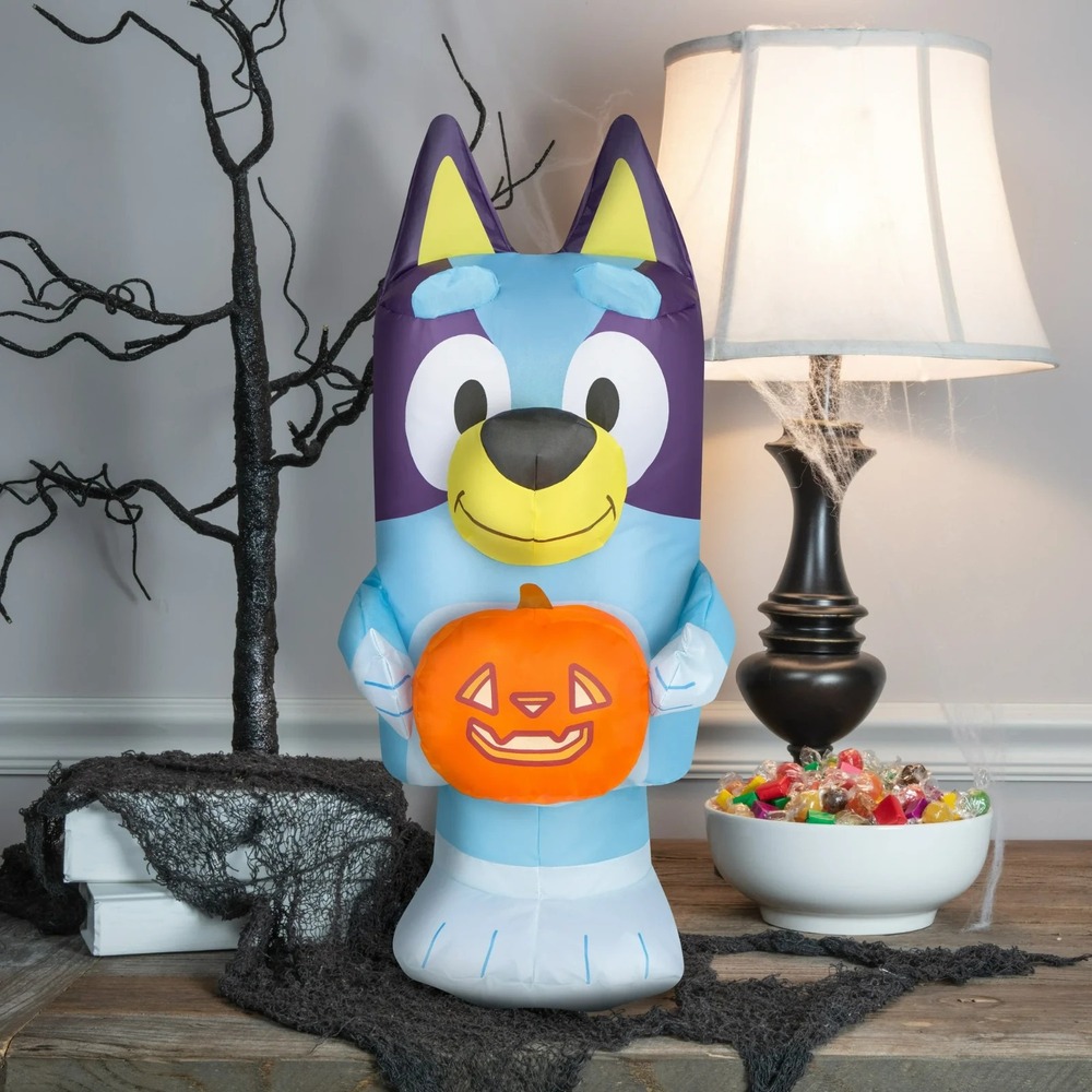 Disney Bluey 22.4 In Halloween Airdorable Airblown Inflatable Pumpkin Decor